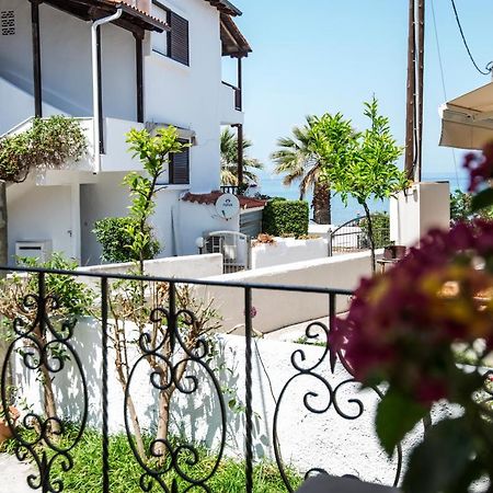 Beachfront Deluxe Apt. Pefkochori Eksteriør bilde