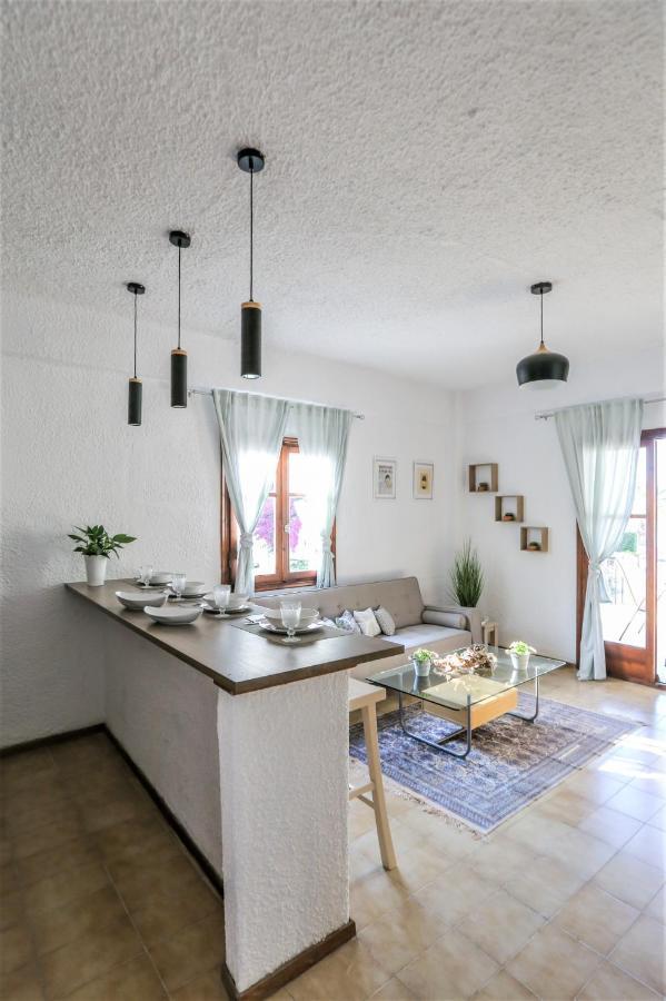 Beachfront Deluxe Apt. Pefkochori Eksteriør bilde
