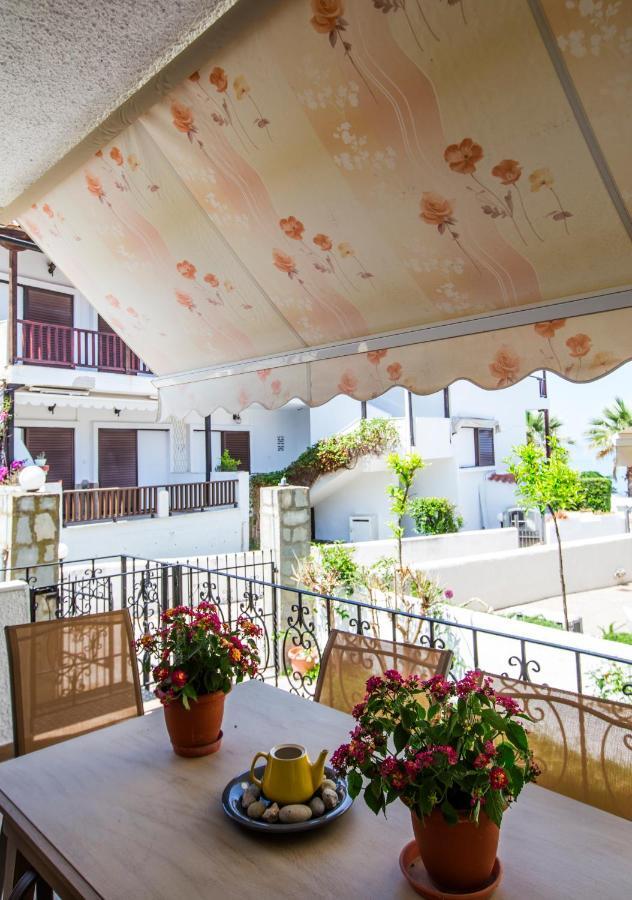 Beachfront Deluxe Apt. Pefkochori Eksteriør bilde